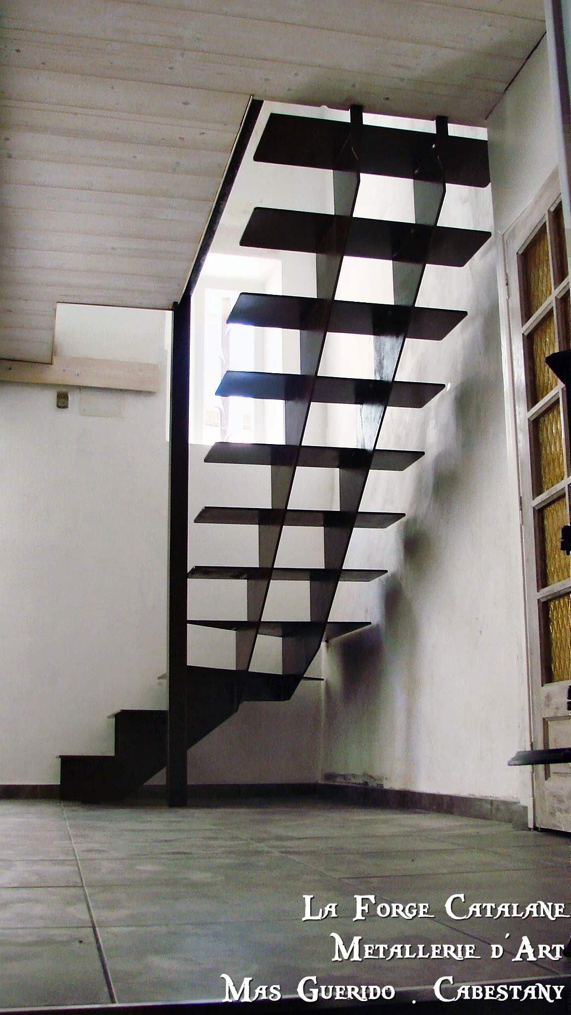 Limon cremaillere lisse decoupe laser marches fer 15 forge catalane.jpg